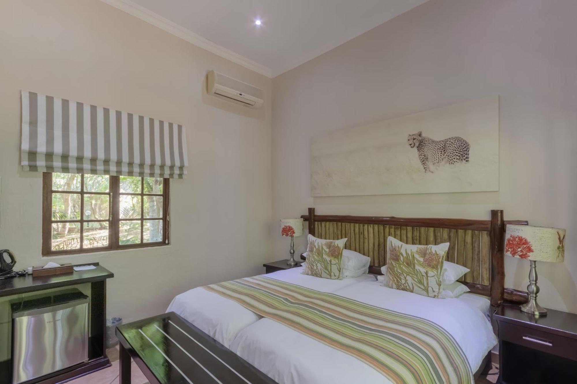 Emdoneni Lodge With Zululand Cat Conservation Project Hluhluwe Exterior foto