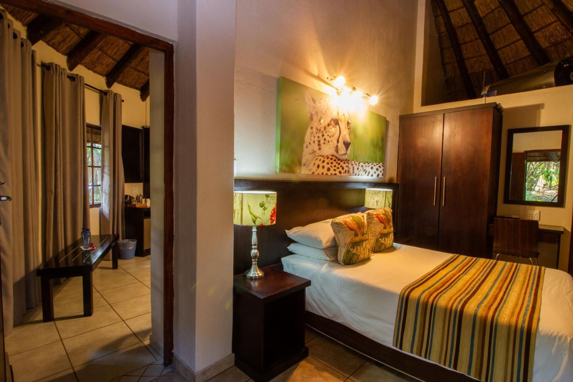 Emdoneni Lodge With Zululand Cat Conservation Project Hluhluwe Exterior foto